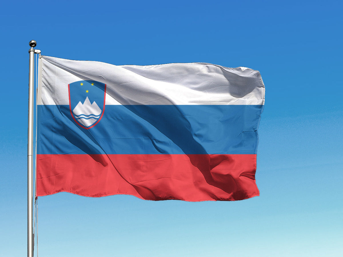 Slovēnijas karogs